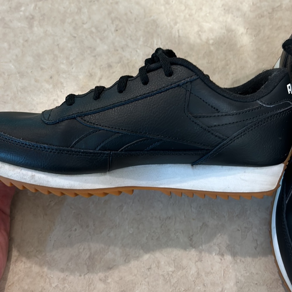 Reebok Classic - Picture 6 of 6